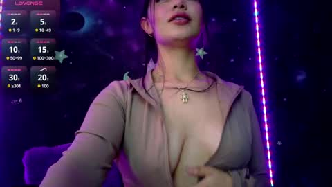 valentinarojass_ online show from April 2026 05:51:01 PM