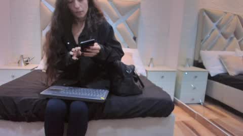 Snapshot of valentinasu_ chatting on June 2026 11:34:02 AM VALENTINA online show from June 2026 11:34:02 AM