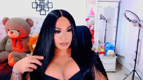Snapshot of valentinaxqueen chatting on December 2024 02:42:02 AM    online show from December 2024 02:42:02 AM