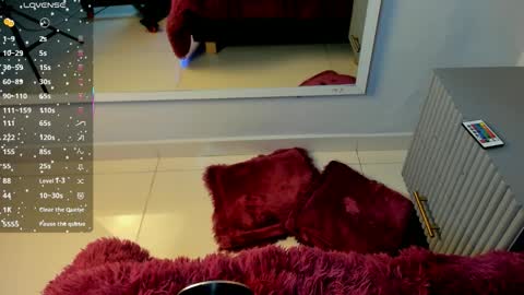 Mia  online show from January 2026 09:05:02 PM