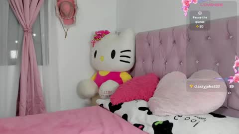 Snapshot of valentine_sweety chatting on May 2026 10:50:03 PM Valentine online show from May 2026 10:50:03 PM