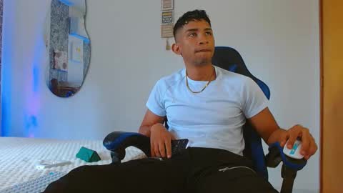 Mistery Guy online show from October 2025 04:47:02 PM