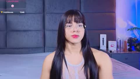 valentino moon online show from February 2026 02:49:02 AM