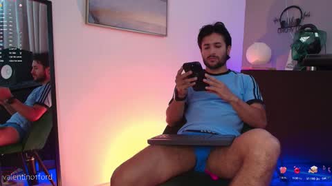 Snapshot of valentinoford chatting on May 2026 08:36:01 PM Valentino online show from May 2026 08:36:01 PM