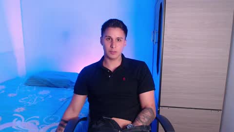 Snapshot of valentinosex_1 chatting on September 2025 09:31:02 PM VALENTINO online show from September 2025 09:31:02 PM
