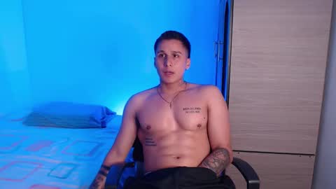 Snapshot of valentinosex_1 chatting on October 2025 09:26:02 PM VALENTINO online show from October 2025 09:26:02 PM