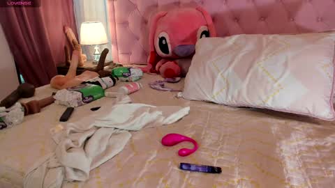 Vale Toro  online show from February 2025 02:54:02 PM