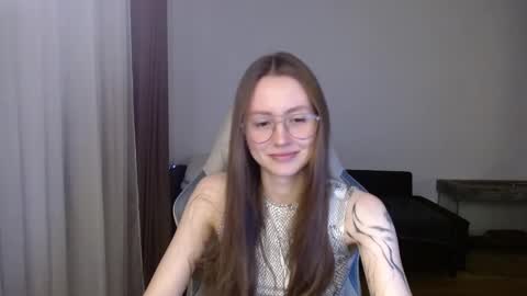 Snapshot of valents_cherry chatting on February 2025 05:26:02 PM Valentina online show from February 2025 05:26:02 PM