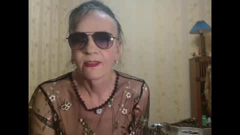 valentijm online show from April 2026 06:42:01 PM