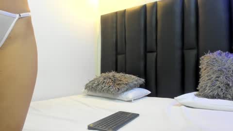 valeri_tafur online show from February 2025 10:57:01 AM