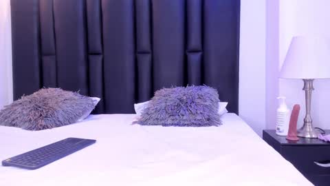 valeri_tafur online show from February 2025 11:01:02 AM