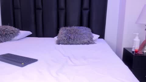 valeri_tafur online show from February 2025 02:00:02 PM