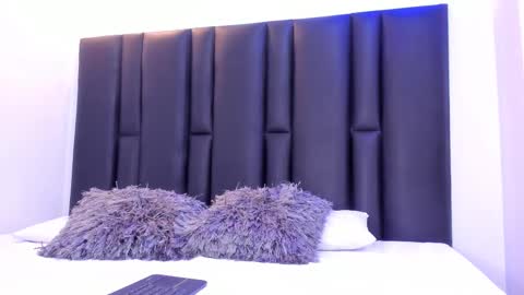 valeri_tafur online show from February 2025 10:58:02 AM