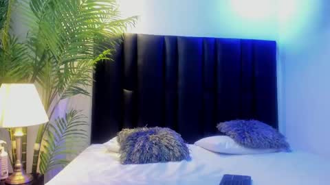 valeri_tafur online show from October 2025 11:08:02 AM