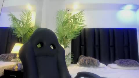 valeri_tafur online show from October 2025 11:06:02 AM