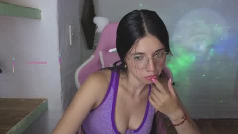 Snapshot of valeria_mendozza chatting on May 2026 12:40:02 AM online show from May 2026 12:40:02 AM