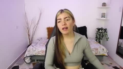 Valeria online show from May 2026 01:44:02 AM