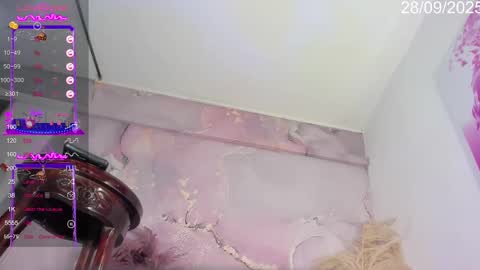 Snapshot of valeriaqueents chatting on September 2025 01:27:01 PM online show from September 2025 01:27:01 PM