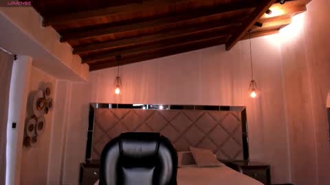 Vale  online show from October 2025 12:04:02 PM