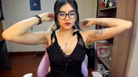 Val  online show from March 2025 03:02:01 AM