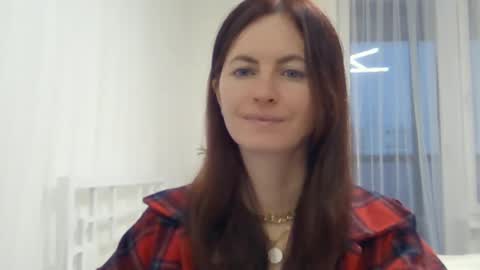 Snapshot of valerie_rose777 chatting on December 2024 12:49:02 PM valerie_rose777 online show from December 2024 12:49:02 PM