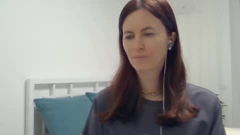 Snapshot of valerie_rose777 chatting on February 2025 07:42:02 PM valerie_rose777 online show from February 2025 07:42:02 PM