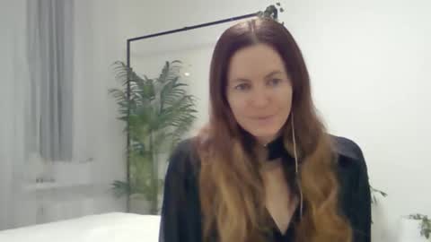 valerie_rose777 online show from December 2025 08:49:02 PM