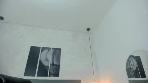 Snapshot of valerie_rouse chatting on February 2025 11:20:01 PM Valerie online show from February 2025 11:20:01 PM