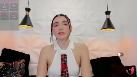 Snapshot of valeriecute18 chatting on February 2026 07:36:01 PM valerie online show from February 2026 07:36:01 PM