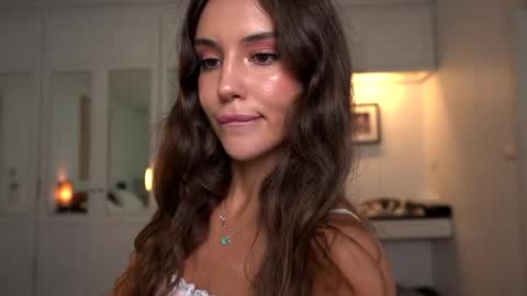 Snapshot of valerieh chatting on May 2026 01:32:02 AM Valerie online show from May 2026 01:32:02 AM