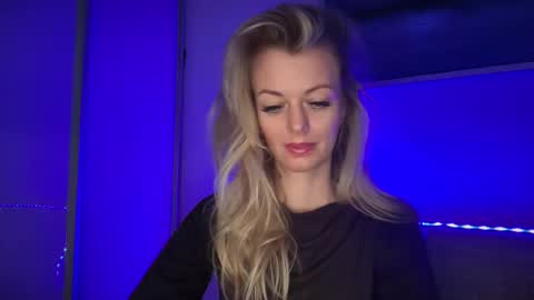 Valerie  online show from April 2026 01:27:02 PM