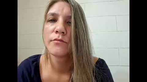 Snapshot of valerierayne13 chatting on March 2026 04:51:02 AM ValerieRayne online show from March 2026 04:51:02 AM