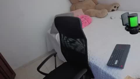 valerihouse_ online show from July 2026 01:52:01 AM