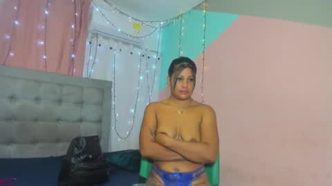 Snapshot of valery_021 chatting on January 2025 04:22:01 PM Valery online show from January 2025 04:22:01 PM