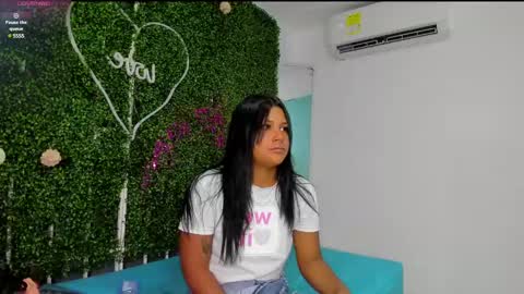 Snapshot of valery_021 chatting on March 2025 04:46:02 PM Valery online show from March 2025 04:46:02 PM