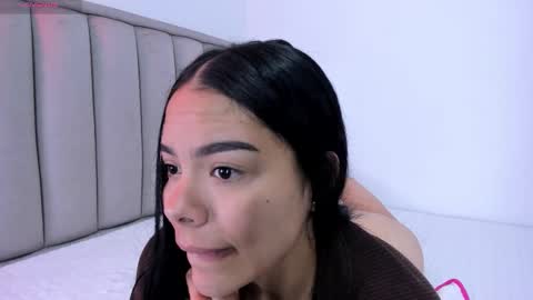 Cris  online show from March 2026 02:37:02 AM