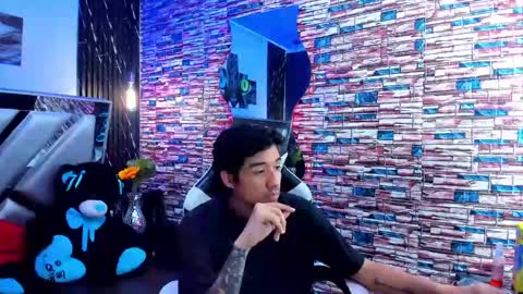 Snapshot of valery_and_dani chatting on December 2024 03:56:02 PM valery_and_dani online show from December 2024 03:56:02 PM