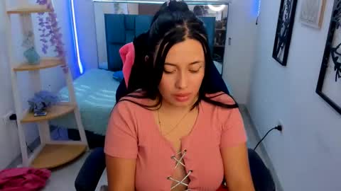 Snapshot of valery_bonneth chatting on March 2026 07:32:01 PM valery_bonneth online show from March 2026 07:32:01 PM