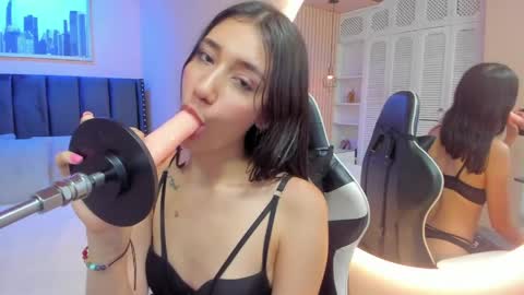 Snapshot of valery_browns chatting on May 2026 11:29:02 AM online show from May 2026 11:29:02 AM