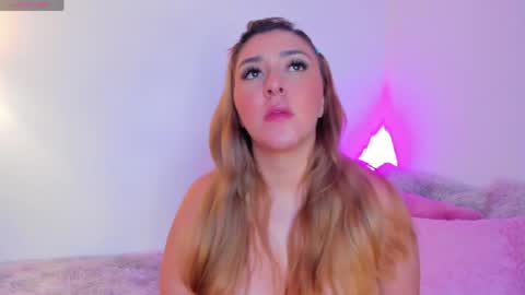 Snapshot of valery_kils chatting on April 2026 02:07:02 AM VALERY online show from April 2026 02:07:02 AM