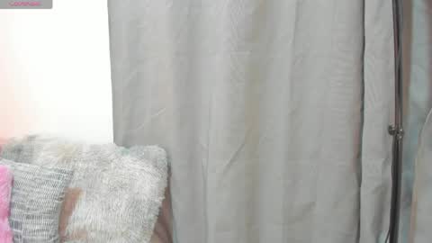 Snapshot of valery_kils chatting on May 2026 09:03:02 AM VALERY online show from May 2026 09:03:02 AM