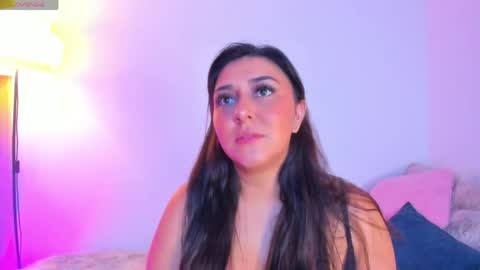 Snapshot of valery_kils chatting on May 2026 03:04:02 AM VALERY online show from May 2026 03:04:02 AM