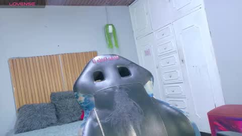 valery_luxx online show from January 2026 12:32:02 PM