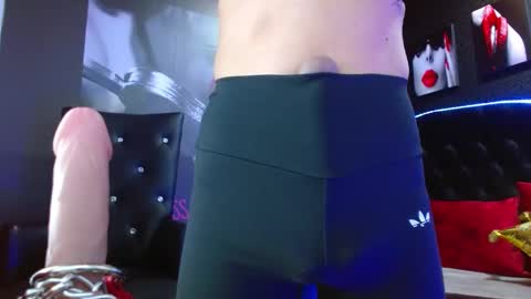 Snapshot of valery_meer_ chatting on December 2024 06:11:01 PM Valeria online show from December 2024 06:11:01 PM