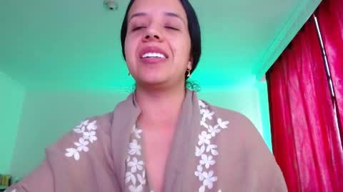 Valeria online show from April 2026 12:00:02 PM