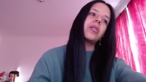 Snapshot of valery_meer_ chatting on July 2026 12:01:02 PM Valeria online show from July 2026 12:01:02 PM