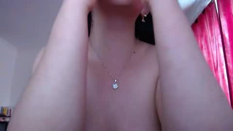 Snapshot of valery_meer_ chatting on July 2026 12:04:02 PM Valeria online show from July 2026 12:04:02 PM