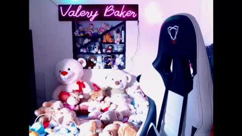 B V Naughty online show from October 2025 01:29:01 PM