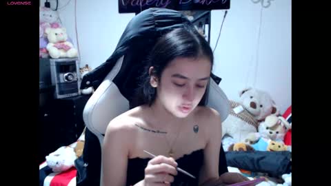 B V Naughty online show from October 2025 11:36:02 AM