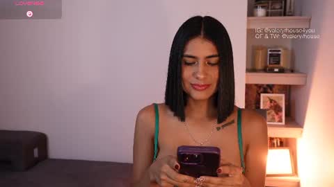 Snapshot of valeryrhouse_ chatting on July 2026 12:39:01 AM All my links here online show from July 2026 12:39:01 AM